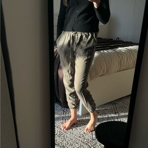 Tread & Supply army green light jogger